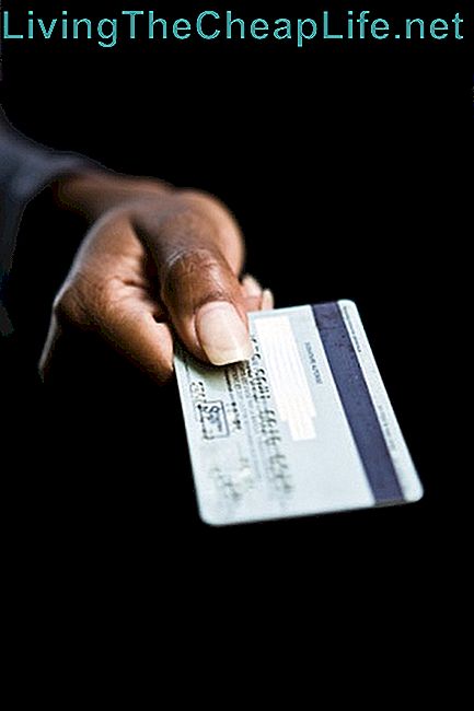 Wie man Kredite auf Prepaid-Karten setzt: eine