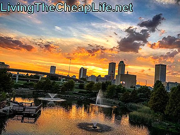 Skyline de Tulsa Oklahoma al atardecer