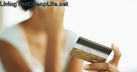 Cómo encontrar fechas de vencimiento de tarjetas de crédito